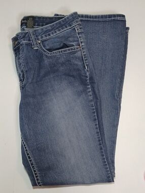 Love Indigo Women’s Size 16 Relaxed Wide Bottom Blue Denim Jeans Cross Stitching